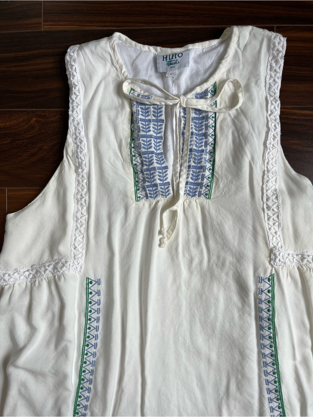 Hiho White Sleeveless Embroidered Dress with Blue & Green Accents, L, EUC - Picture 2 of 9